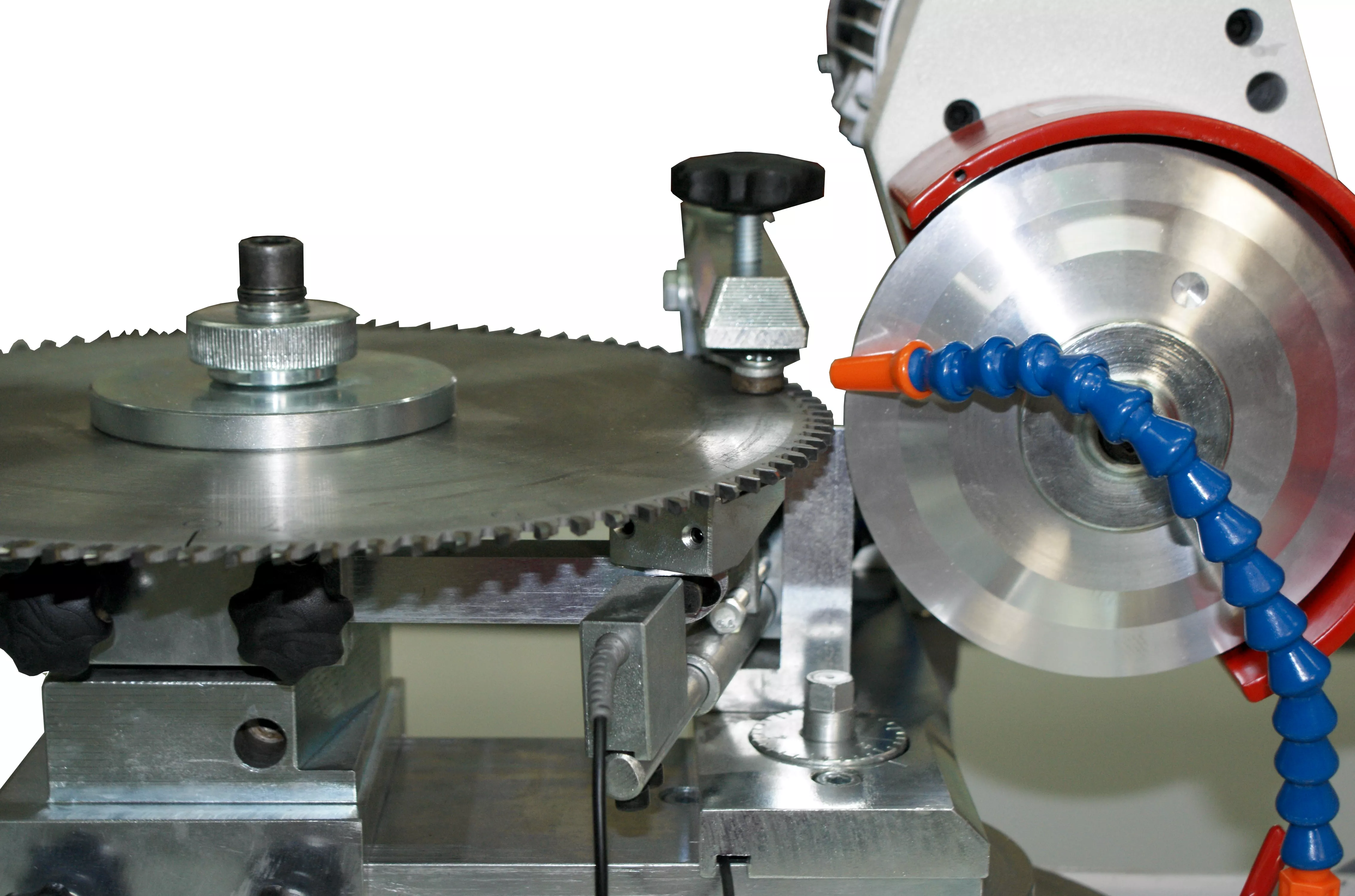 SOLUTIONS FOR CIRCULAR SAWS
